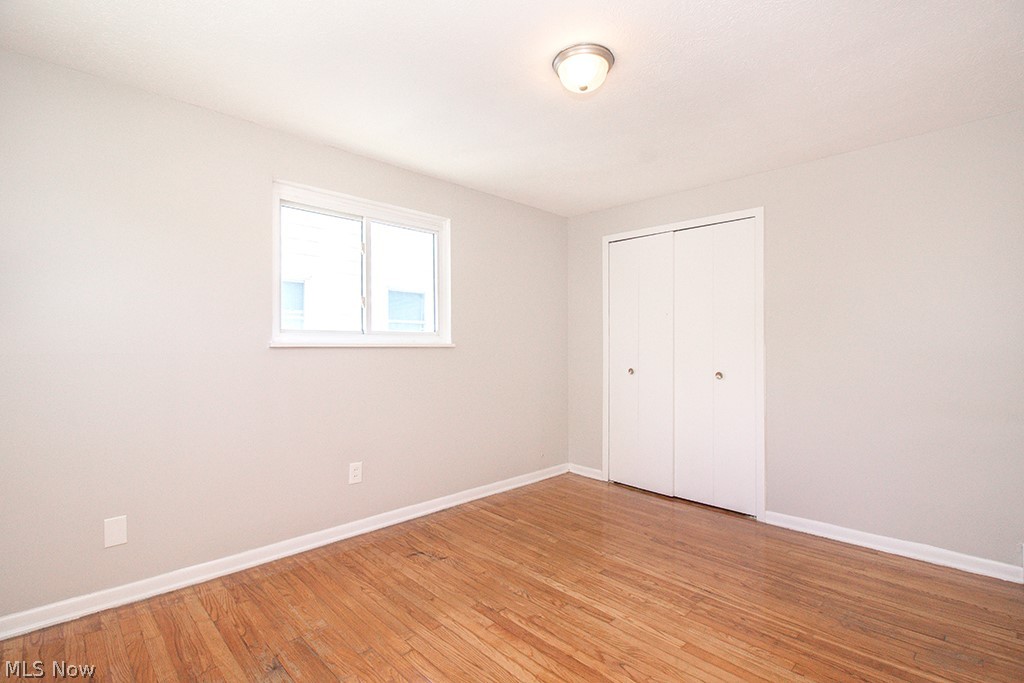 3954 Grosvenor Road Cleveland, OH 44118 - Photo 23 of 35