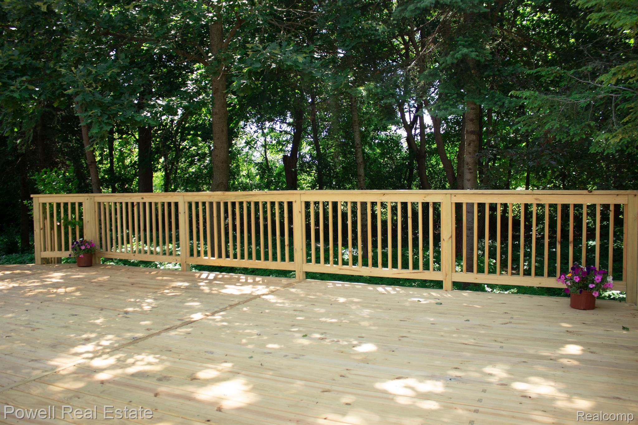 20027 Wayne Road Livonia, MI 48152 - Photo 28 of 40 Deck - brand new deck