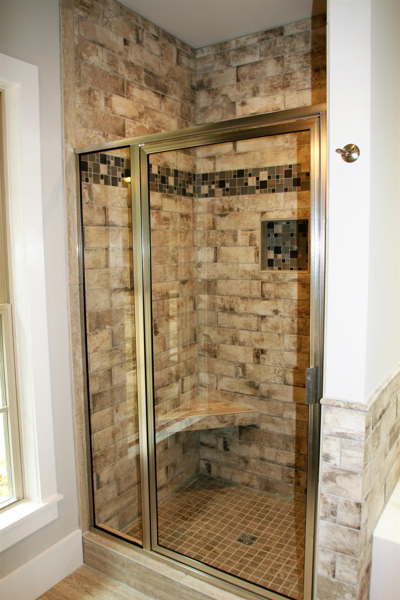 8191 Bethlehem Road Springfield, TN 37172 - Photo 15 of 25 Custom Master Shower