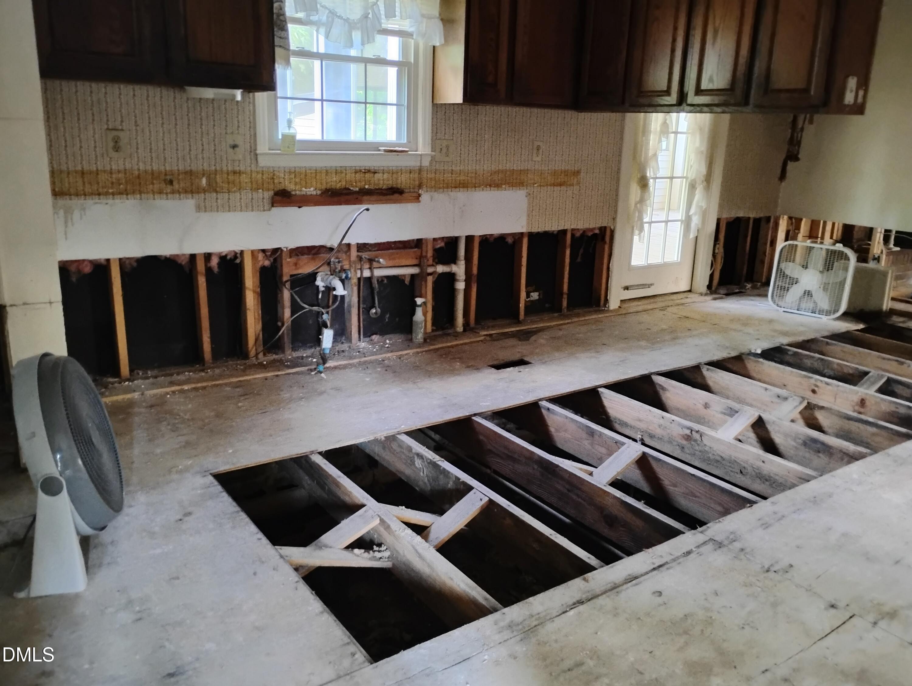 315 Rippling Stream Road Durham, NC 27704 - Photo 4 of 18 75064