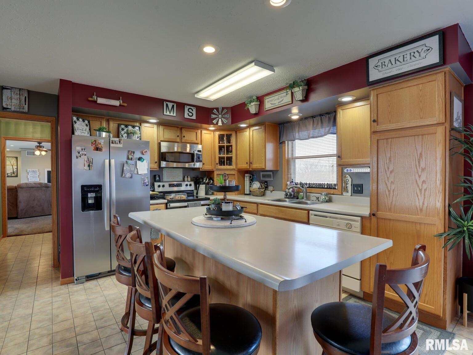 2129 County Road 1210 North Camp Point, IL 62320 - Photo 12 of 51