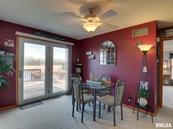 $599,000 | 2129 County Road 1210 North, Camp Point, IL 62320