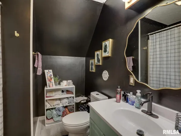 $599,000 | 2129 County Road 1210 North, Camp Point, IL 62320