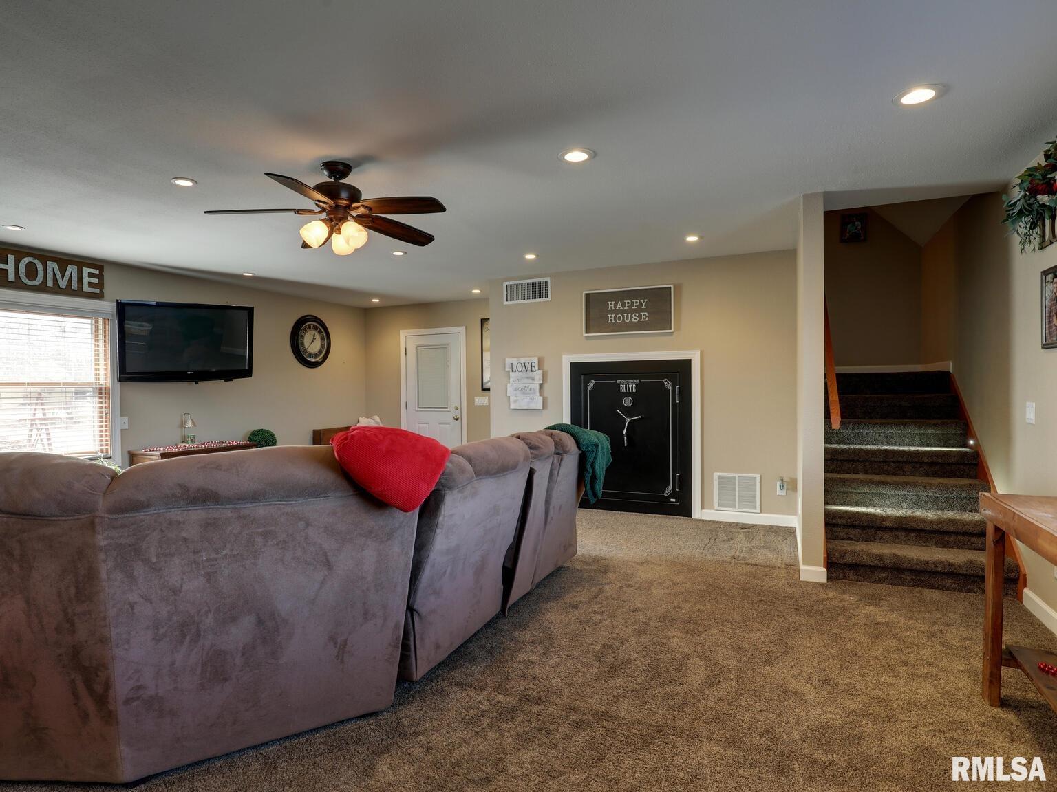 2129 County Road 1210 North Camp Point, IL 62320 - Photo 23 of 51