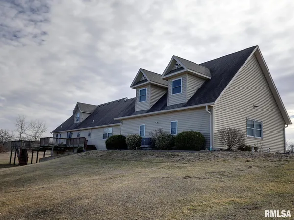 $599,000 | 2129 County Road 1210 North, Camp Point, IL 62320