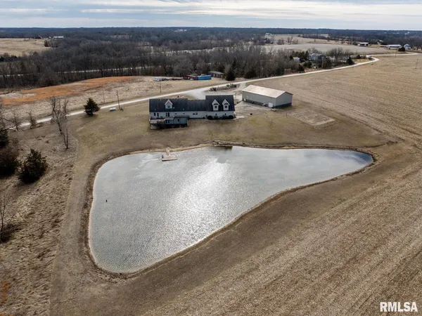 $599,000 | 2129 County Road 1210 North, Camp Point, IL 62320