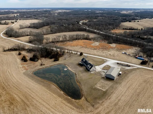 $599,000 | 2129 County Road 1210 North, Camp Point, IL 62320