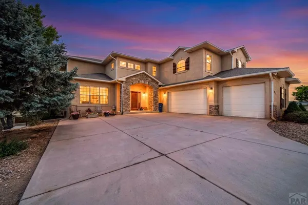 $799,900 | 438 West Hollister Drive, Pueblo West, CO 81007