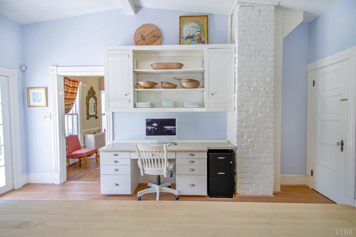 1861 Link Road Lynchburg, VA 24503 - Photo 31 of 99 a living room with furniture and a table