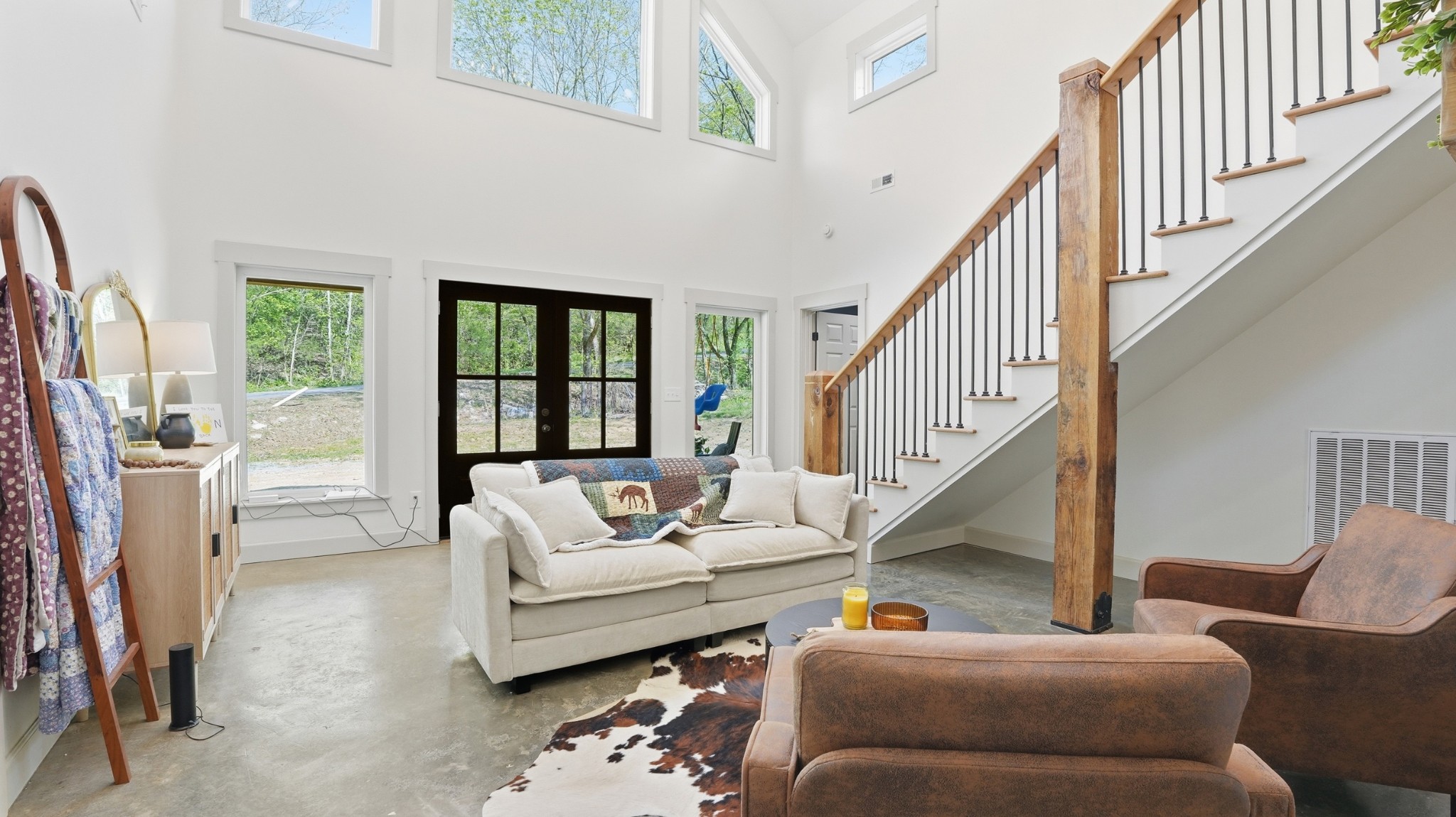 318 Robinson Road Dellrose, TN 38453 - Photo 5 of 56 a living room with furniture and a large window