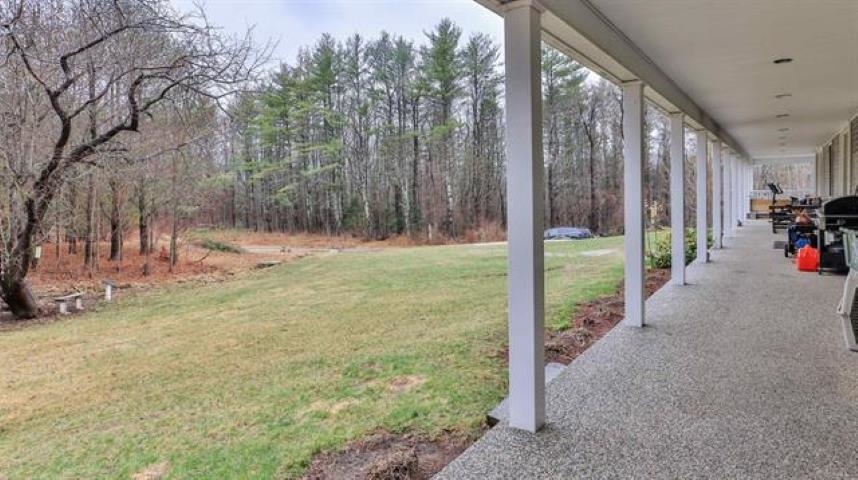 441 Sixth Range Road Pembroke, NH 03275 - Photo 17 of 32