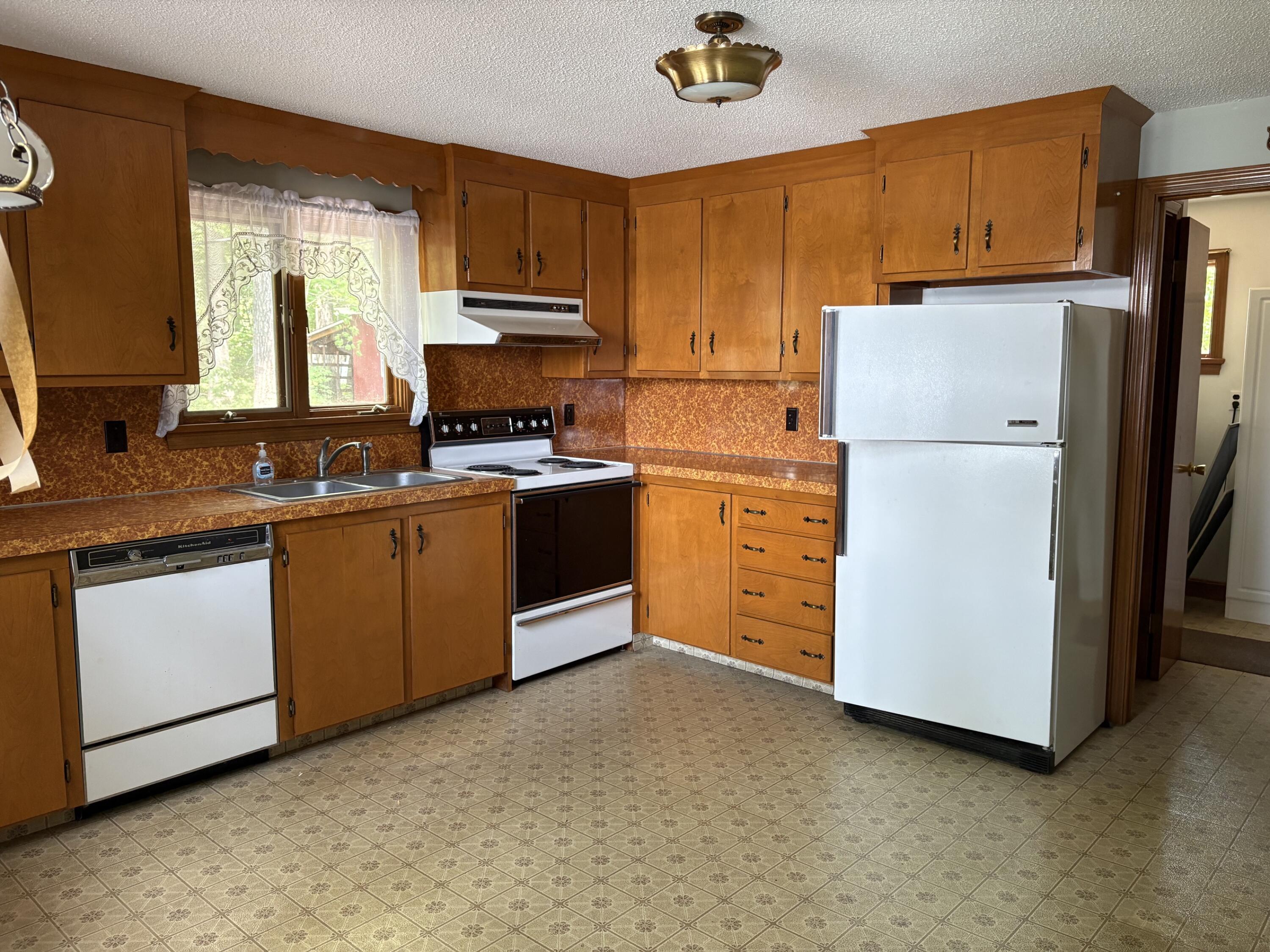 339 Shaker Road Gray, ME 04039 - Photo 10 of 20 IMG_1969