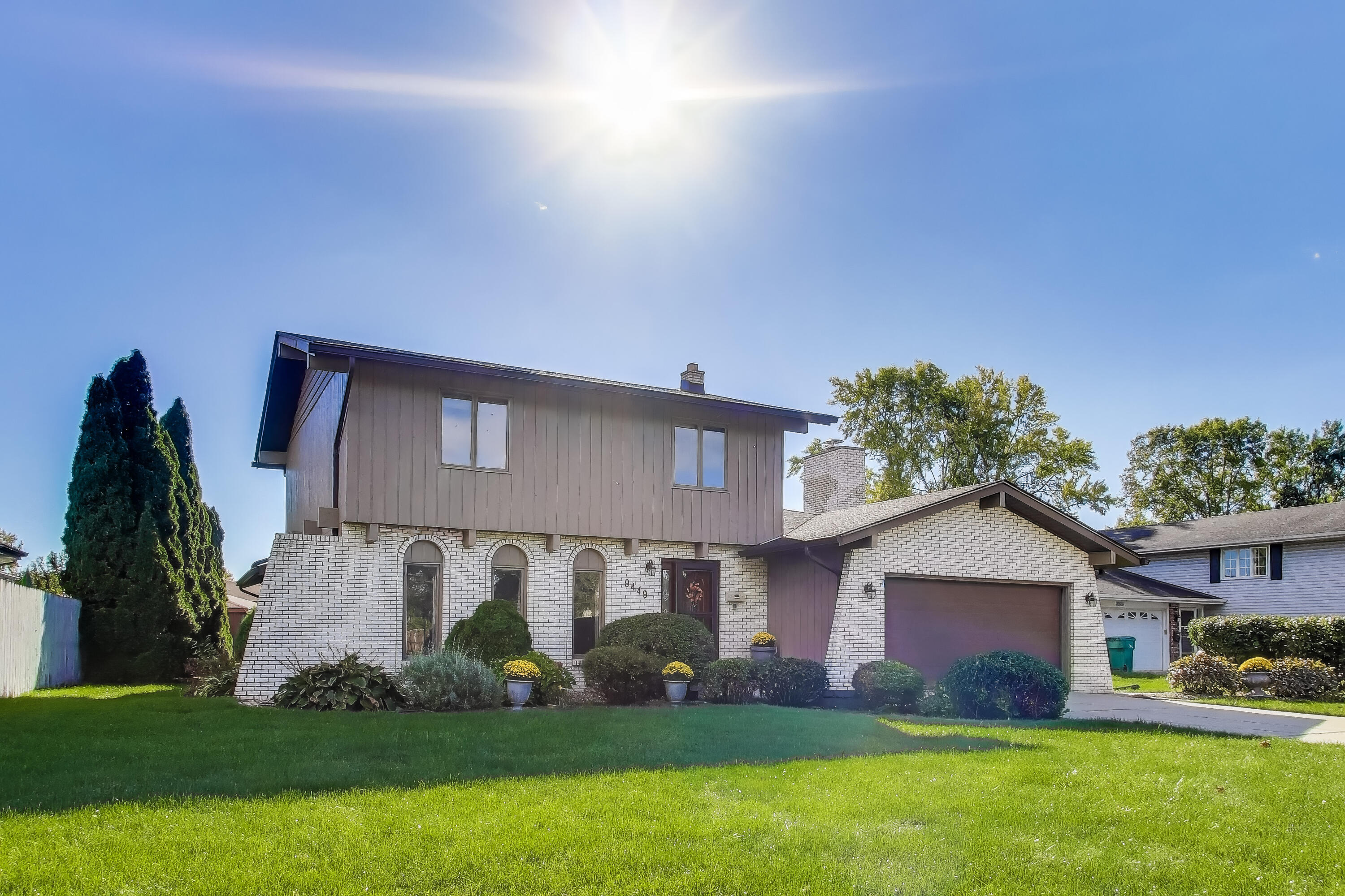 9449 Primrose Lane Munster, IN 46321 - Photo 34 of 34 a front view of house with yard and green space