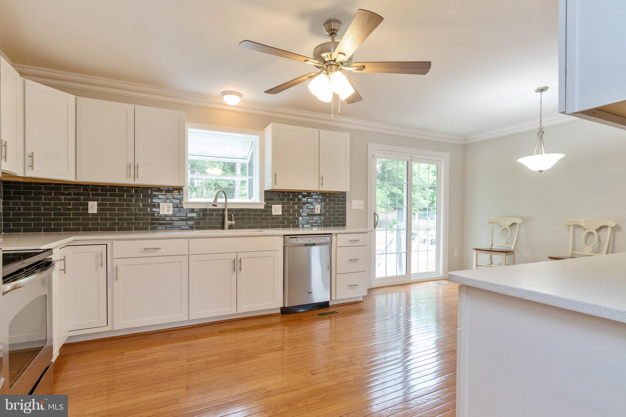 19227 Fuller Heights Road Triangle, VA 22172 - Photo 10 of 53 Gallery Image 10