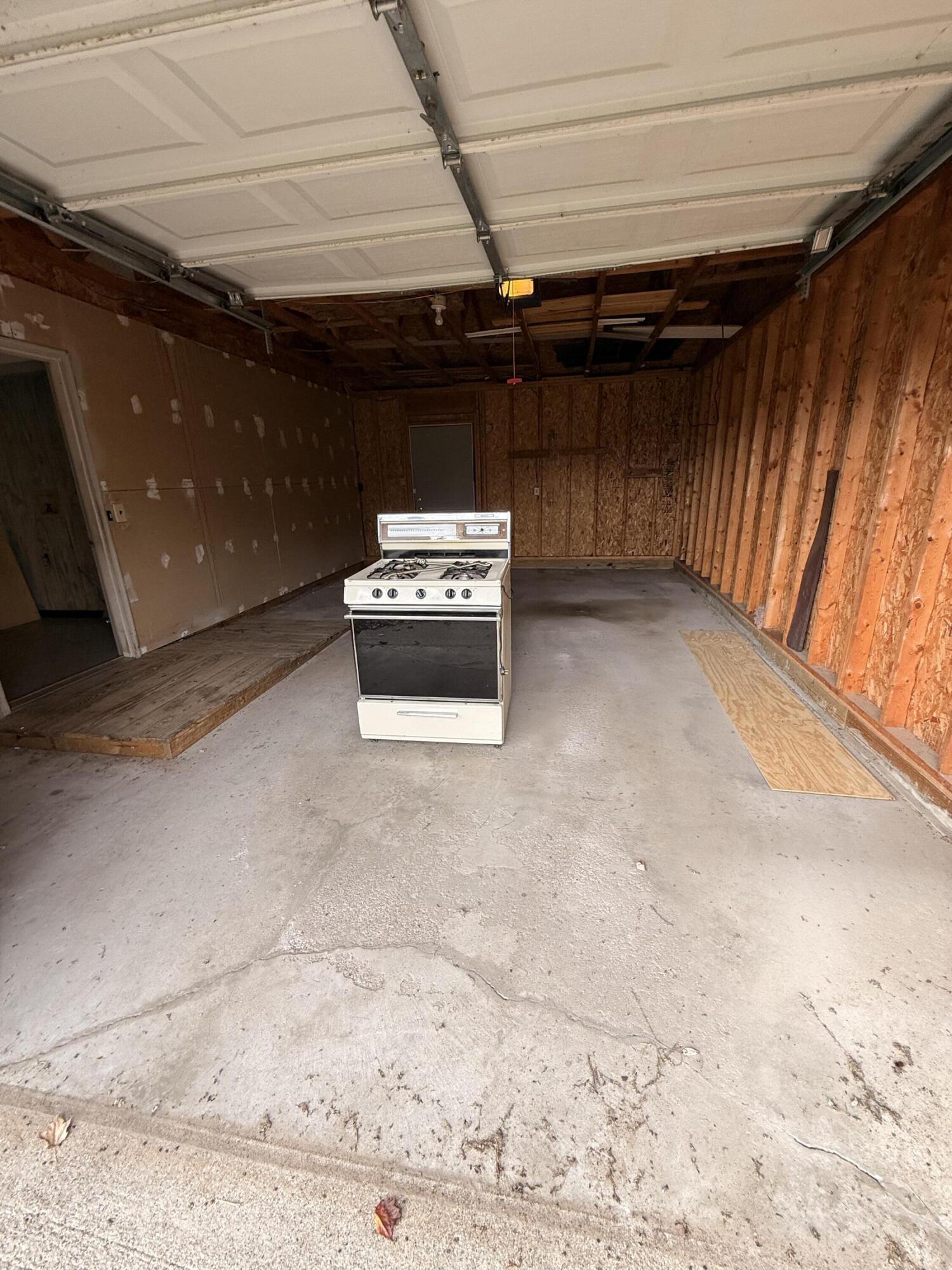 543 North Dennis Road Ludington, MI 49431 - Photo 11 of 16 IMG_0932