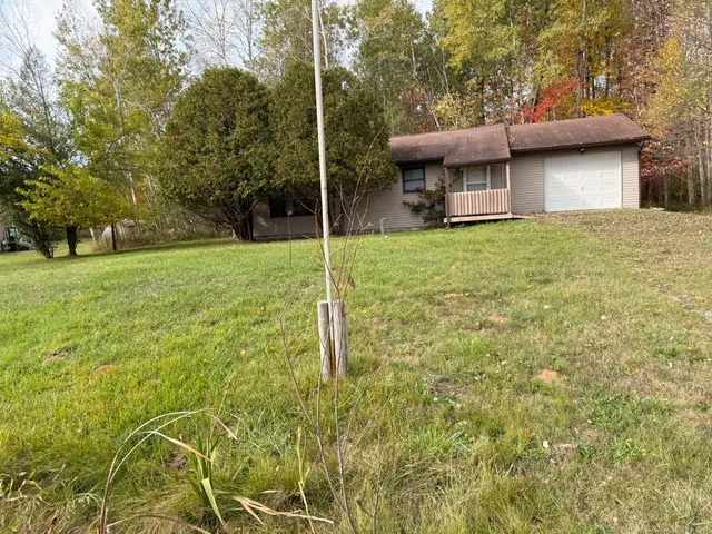 $180,000 | 543 North Dennis Road, Ludington, MI 49431