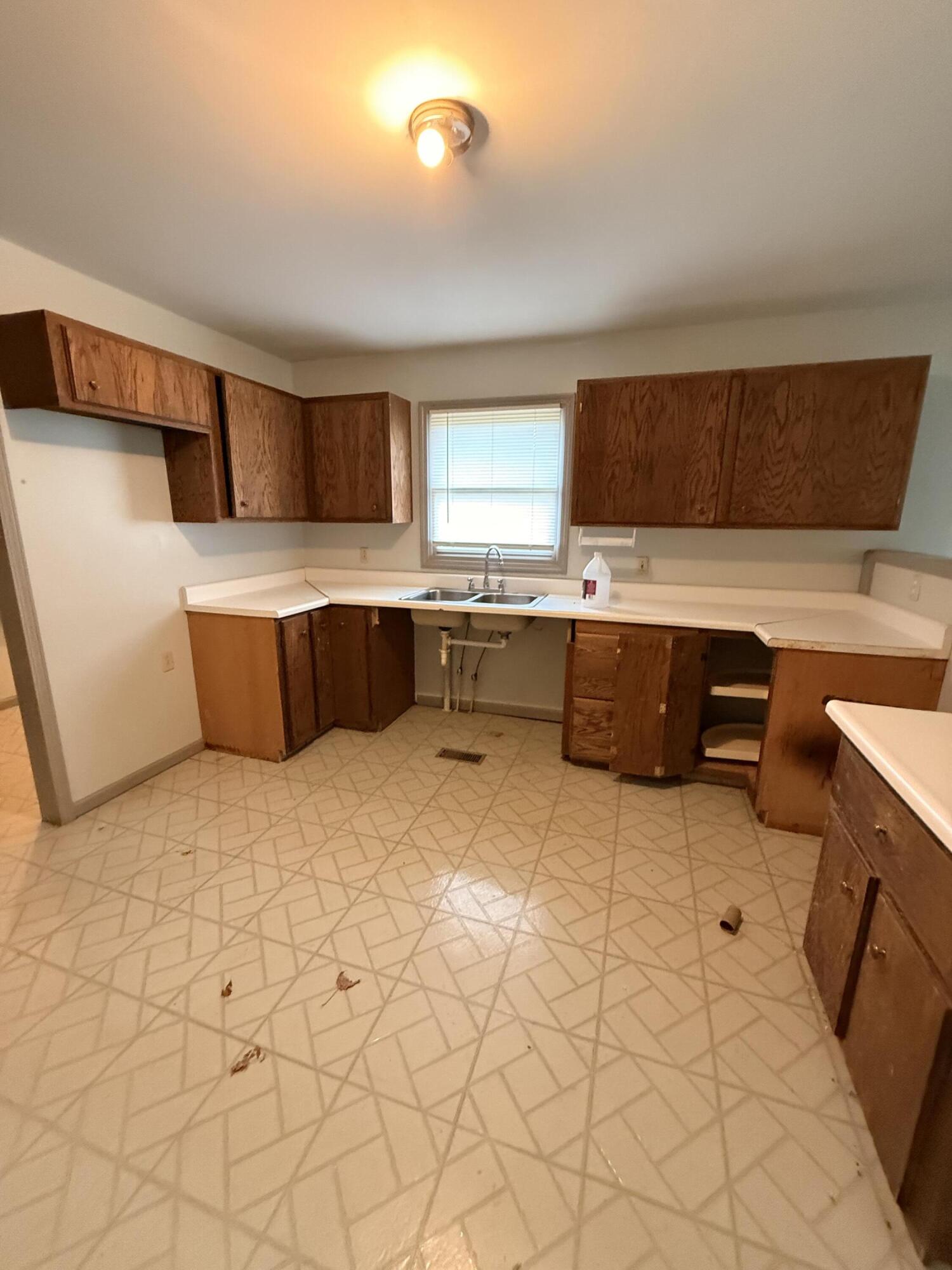 543 North Dennis Road Ludington, MI 49431 - Photo 5 of 16 IMG_0931