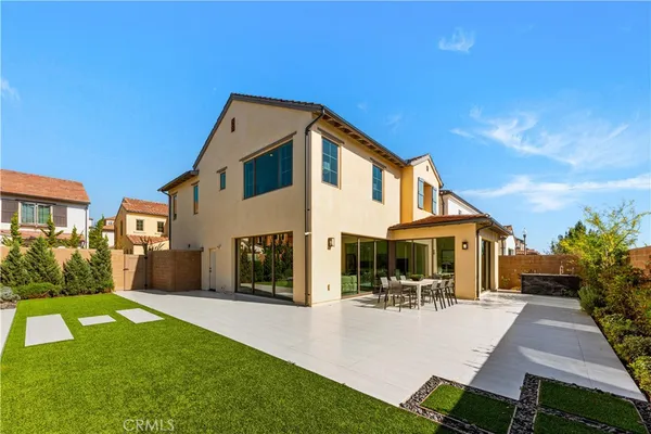$2,900,000 | 121 Oceano, Irvine, CA 92602