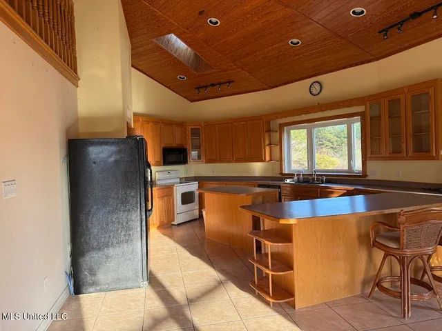 $425,000 | 257 Magnolia Road, Perkinston, MS 39573