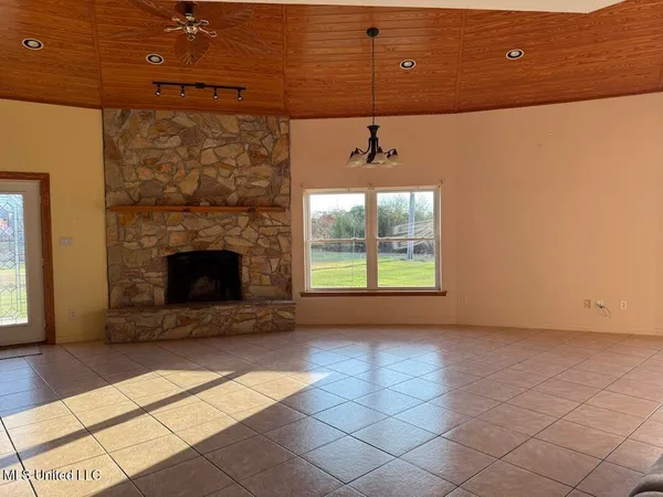 $425,000 | 257 Magnolia Road, Perkinston, MS 39573