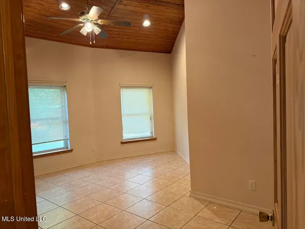 $425,000 | 257 Magnolia Road, Perkinston, MS 39573