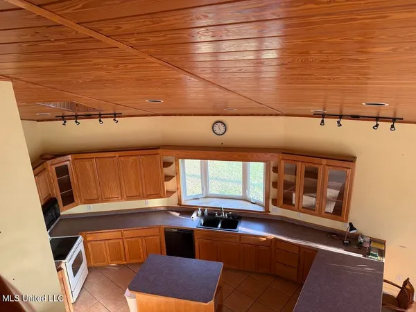 $425,000 | 257 Magnolia Road, Perkinston, MS 39573