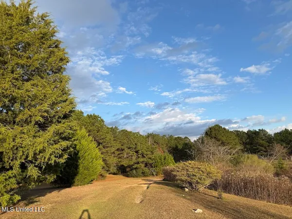 $425,000 | 257 Magnolia Road, Perkinston, MS 39573