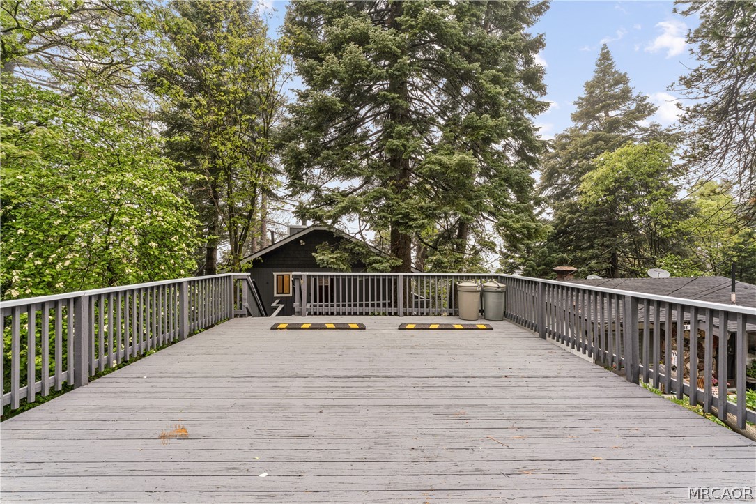 590 Arrowhead Villa Road Lake Arrowhead, CA 92352 - Photo 36 of 43