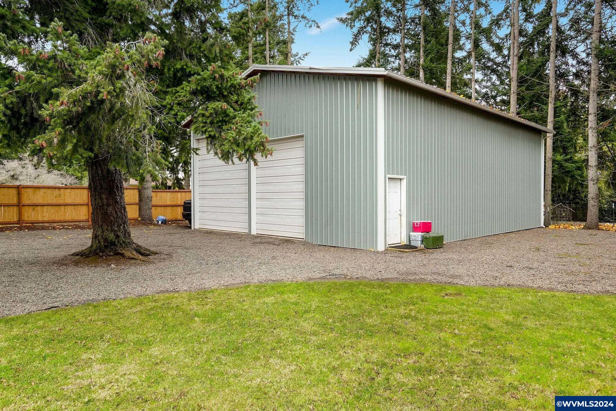 7682 Macleay Road Southeast Salem, OR 97317 - Photo 9 of 50 Gallery Image 9