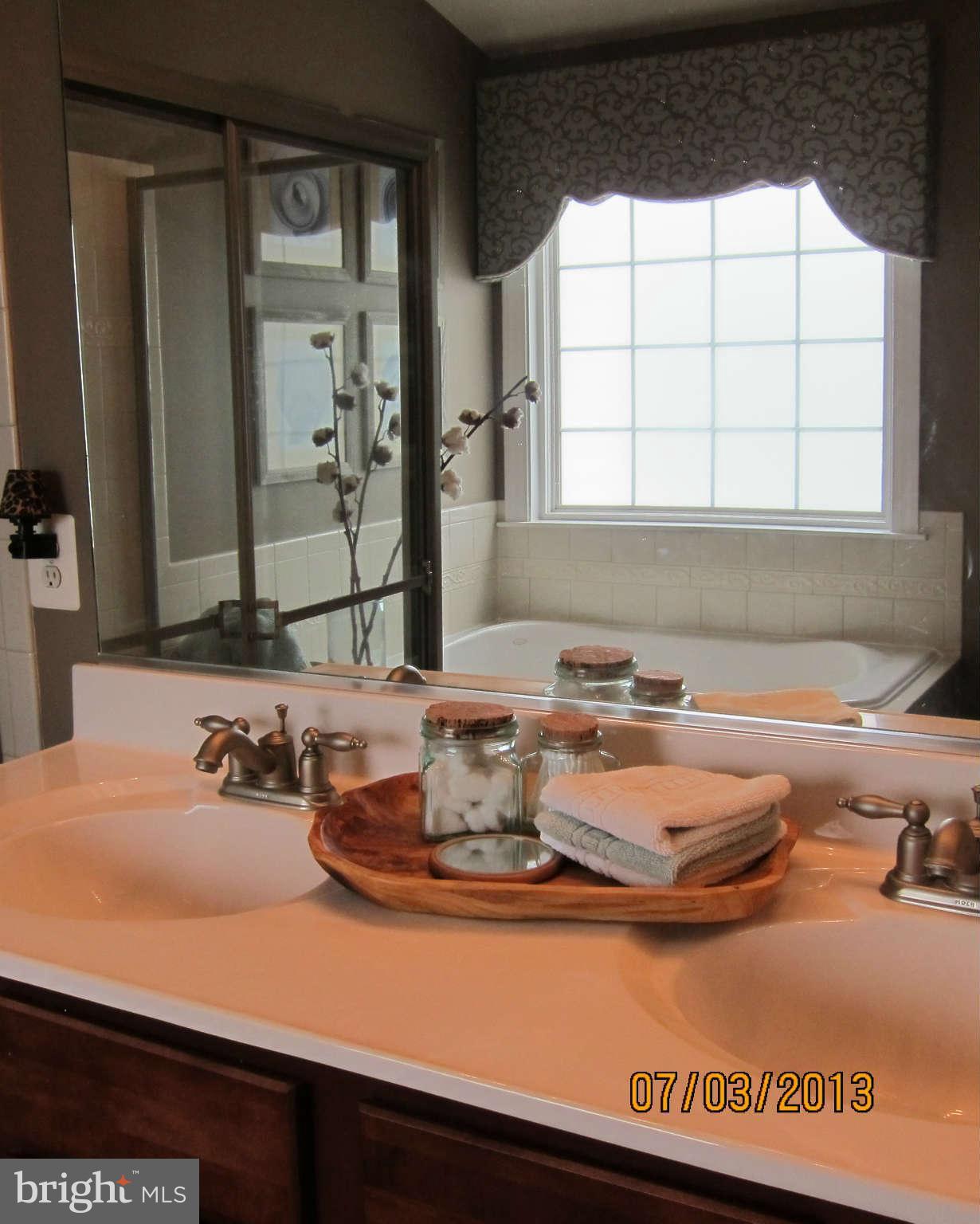 9191 Furey Road Lorton, VA 22079 - Photo 18 of 30 Bath Master