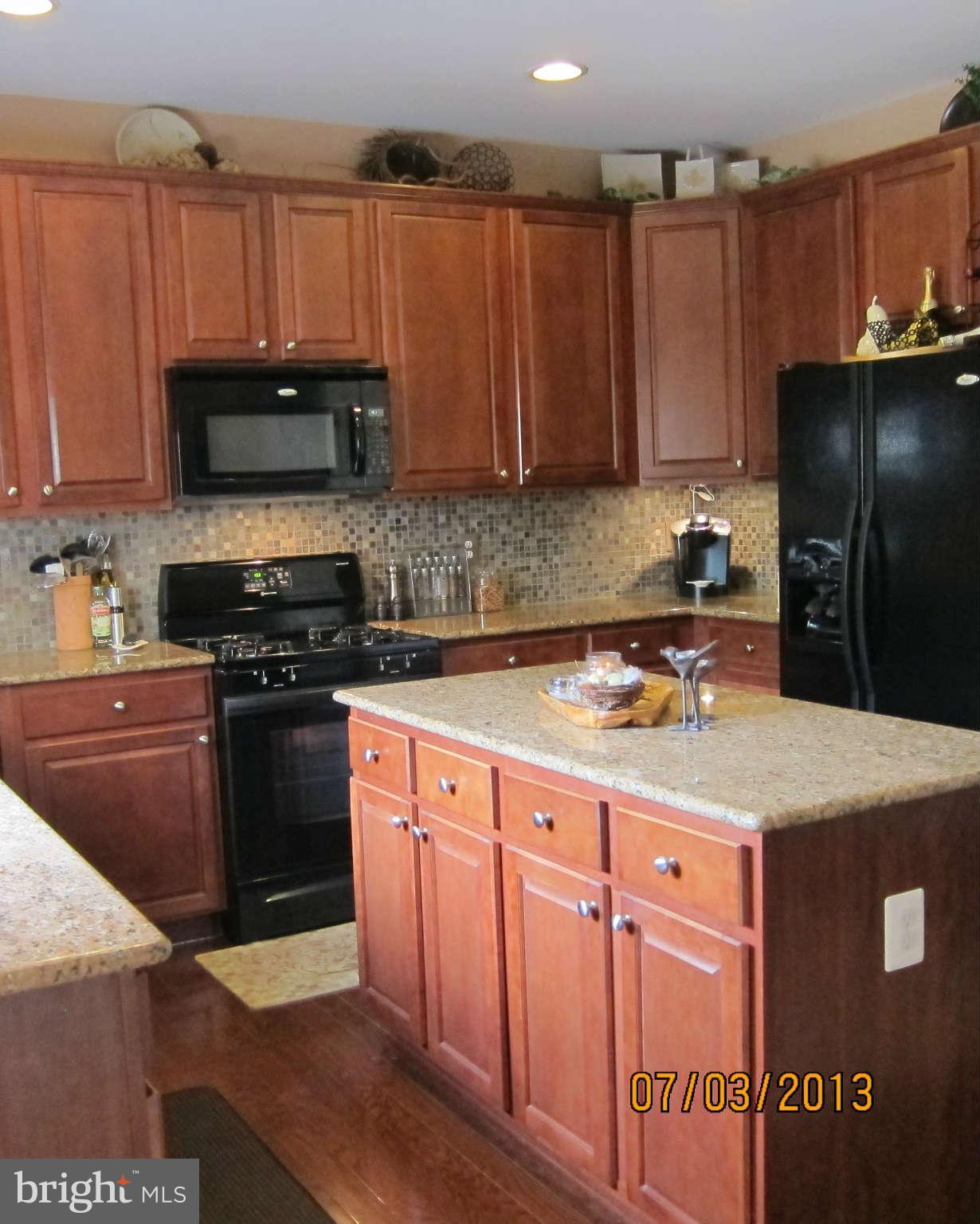 9191 Furey Road Lorton, VA 22079 - Photo 8 of 30 Kitchen