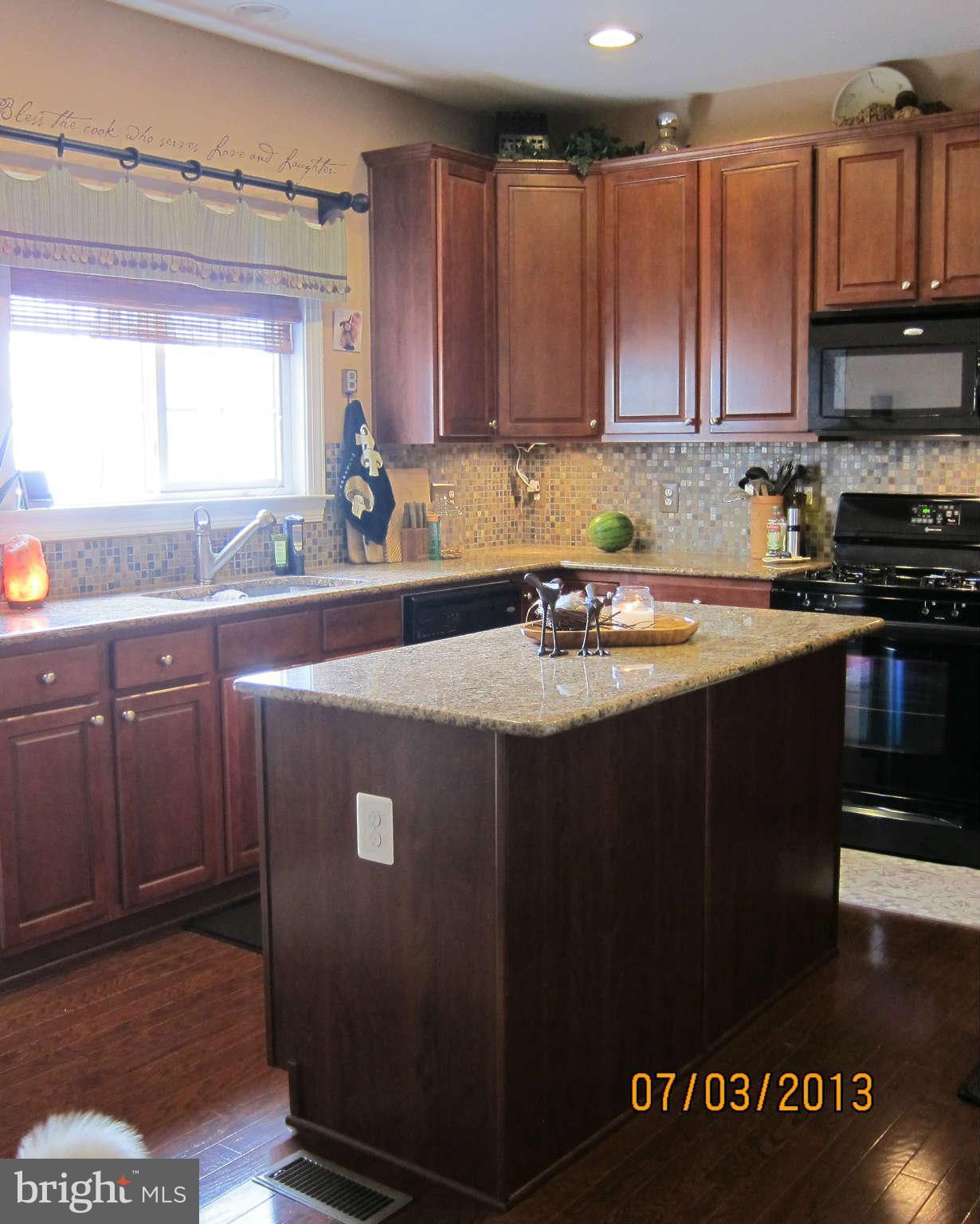 9191 Furey Road Lorton, VA 22079 - Photo 9 of 30 Kitchen