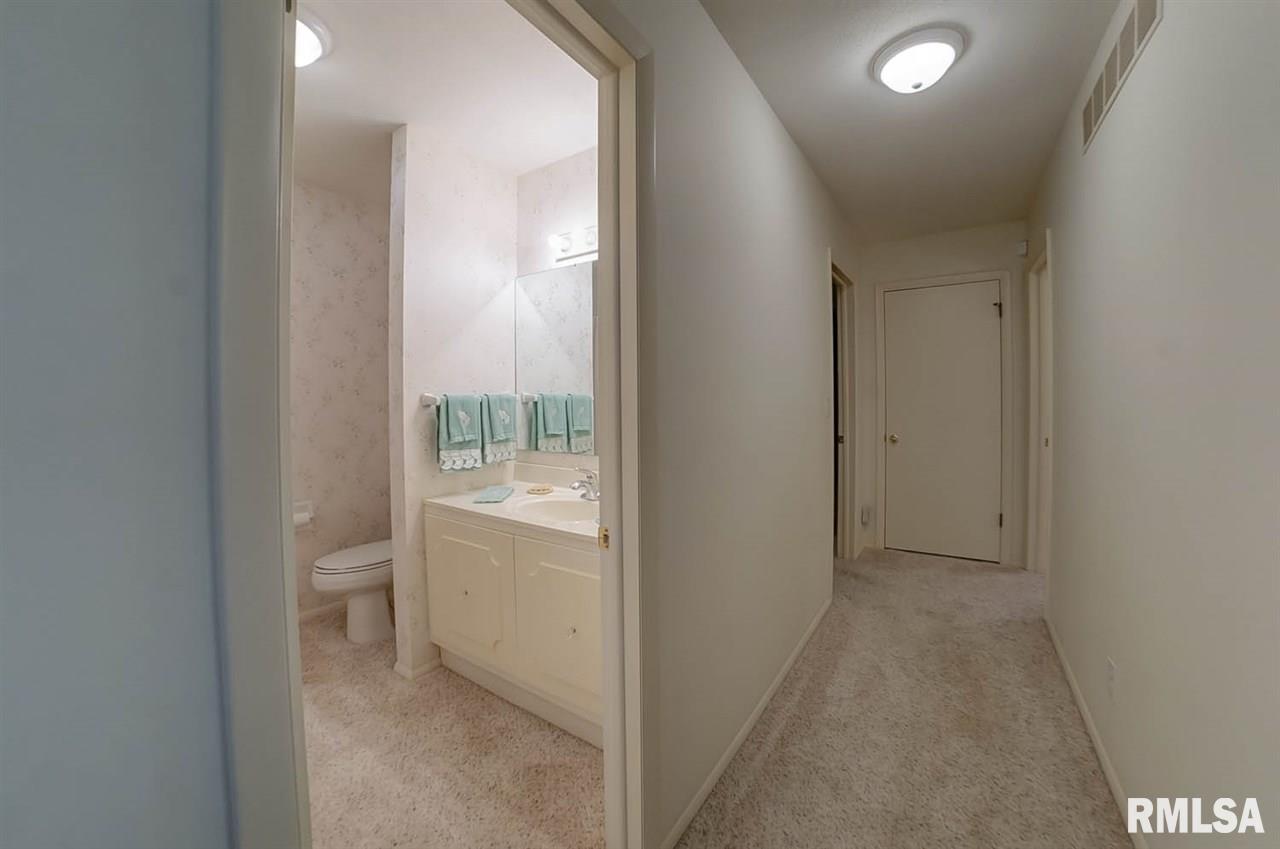 30 Horseshoe Drive Springfield, IL 62702 - Photo 17 of 36 Gallery Image 17