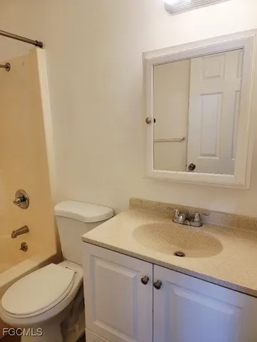 $1,290 | 37 Desert Candle Circle, Lehigh Acres, FL 33936