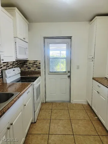 $1,290 | 37 Desert Candle Circle, Lehigh Acres, FL 33936