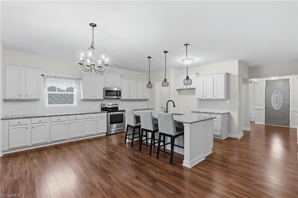 4534 Jasper Ridge Drive Clemmons, NC 27012 - Photo 19 of 48