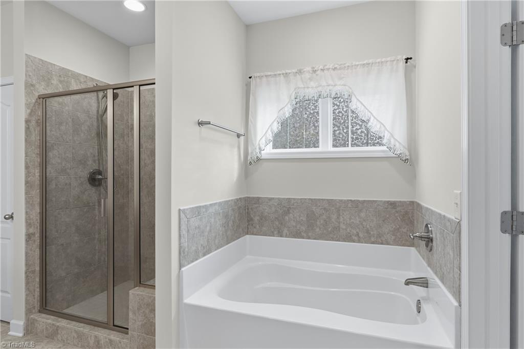 4534 Jasper Ridge Drive Clemmons, NC 27012 - Photo 29 of 48