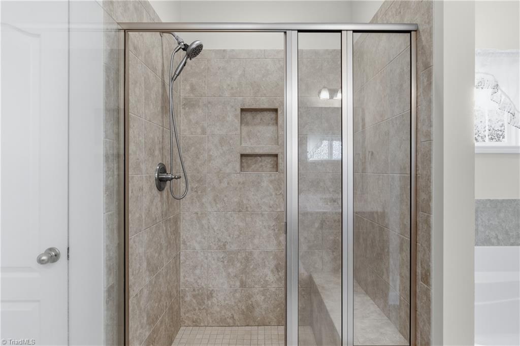 4534 Jasper Ridge Drive Clemmons, NC 27012 - Photo 30 of 48