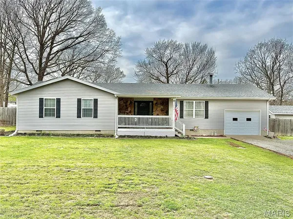 $239,900 | 13955 Cherry Drive, Plato, MO 65552