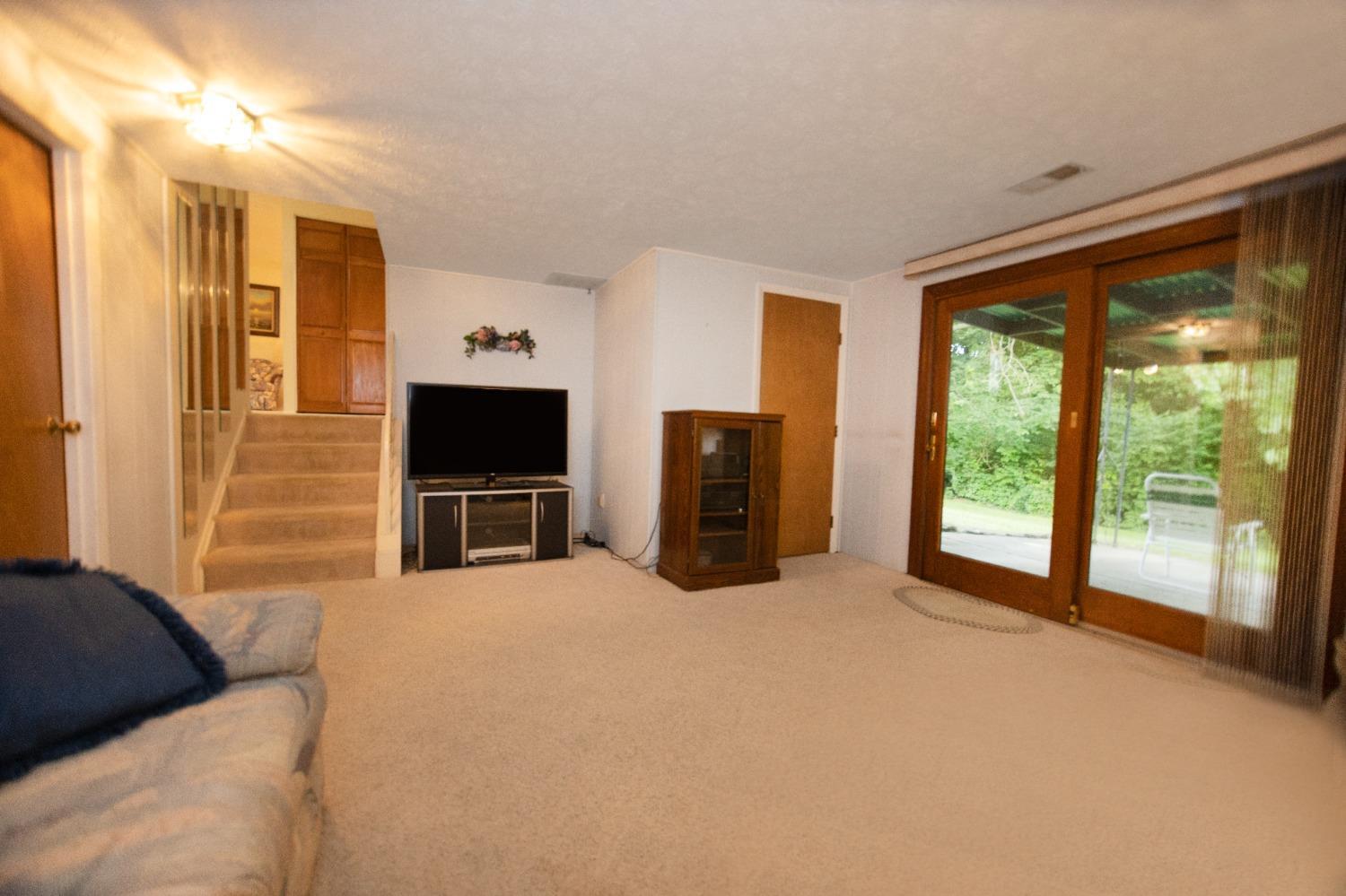 9876 Shellbark Lane Cincinnati, OH 45231 - Photo 28 of 31