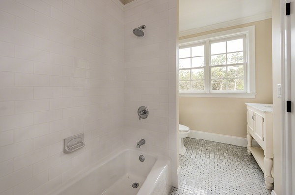 80 A Oyster Pond Road Edgartown, MA 02539 - Photo 20 of 27 Gallery Image 20
