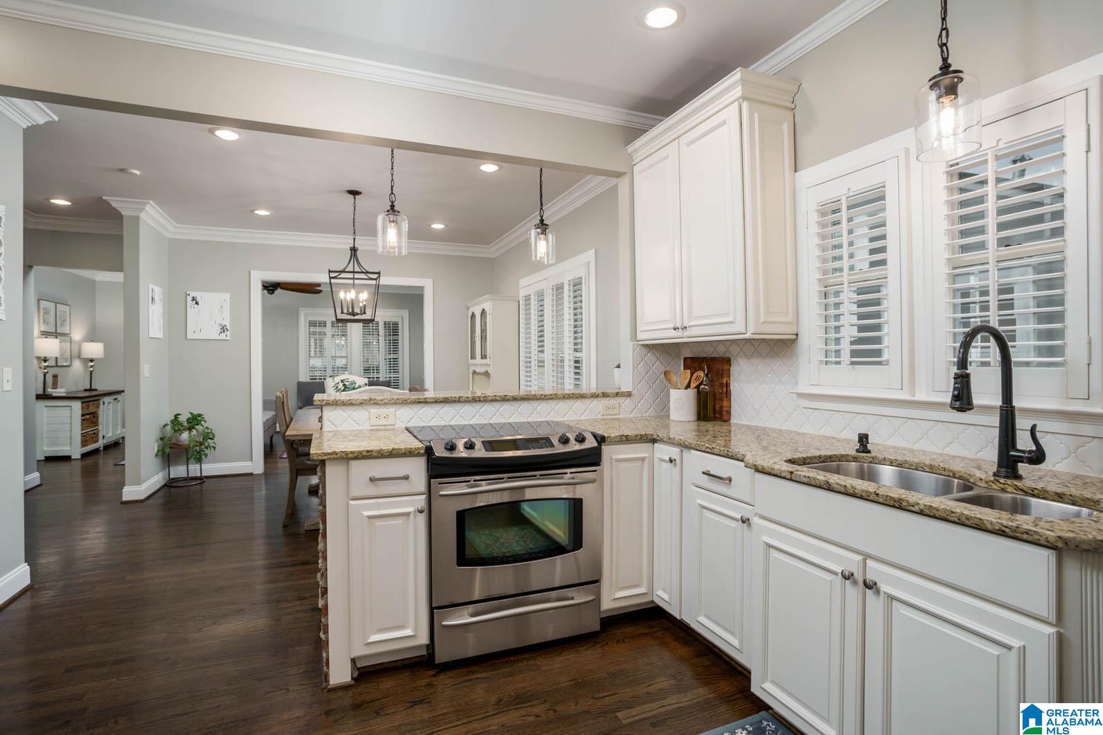 605 Broadway Street Birmingham, AL 35209 - Photo 16 of 40