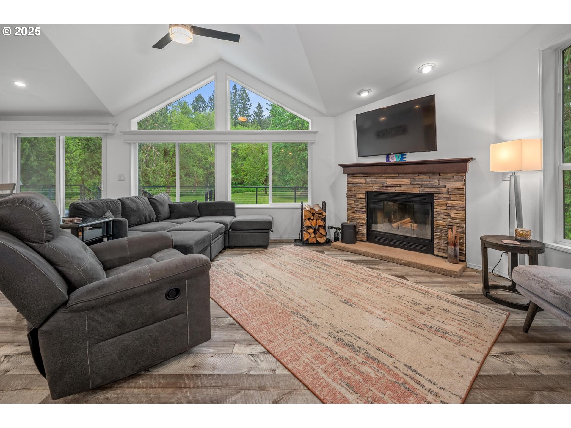 28313 Chapman Road Scappoose, OR 97056 - Photo 17 of 46 Gallery Image 17