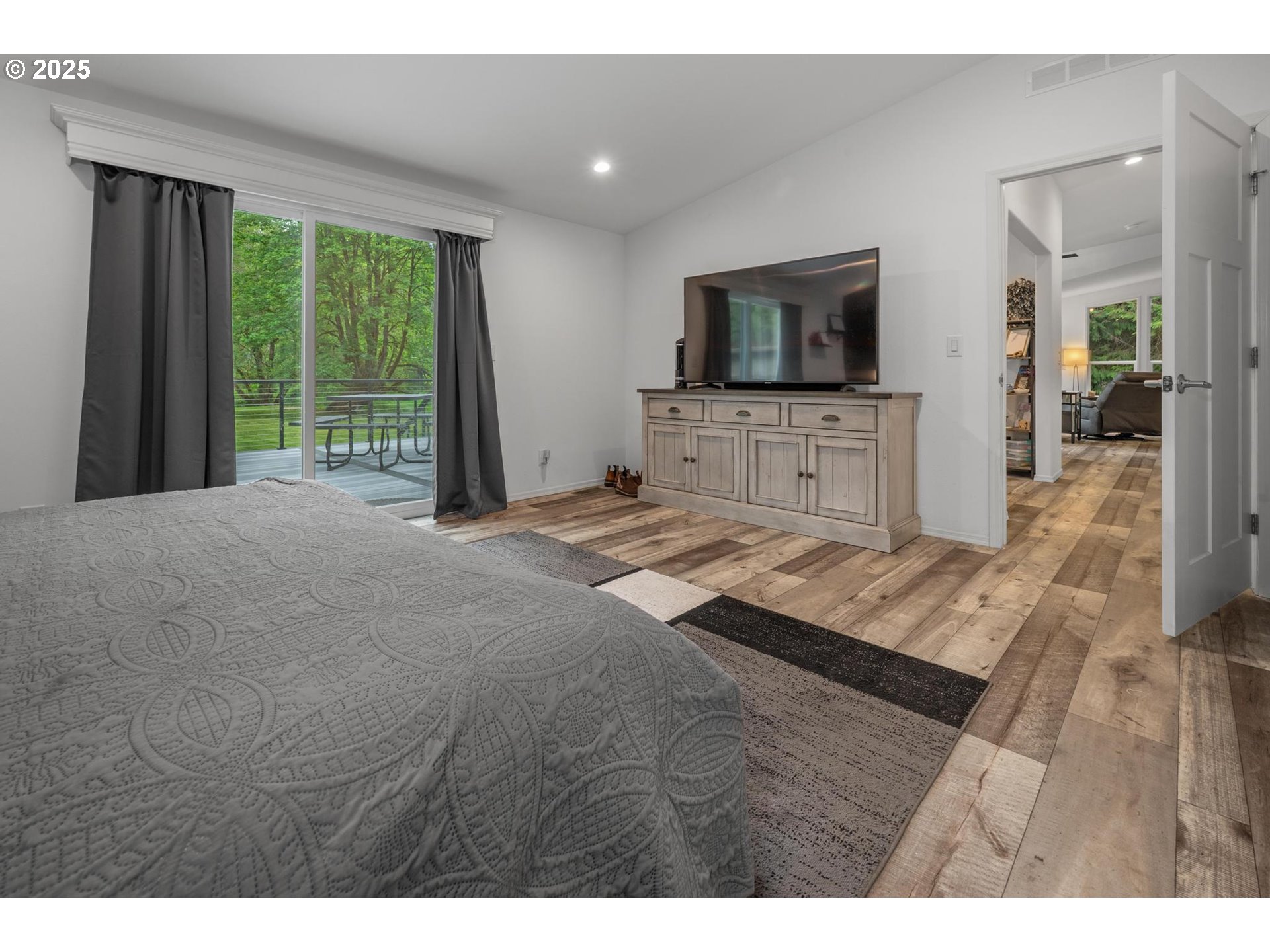 28313 Chapman Road Scappoose, OR 97056 - Photo 29 of 46 Gallery Image 29