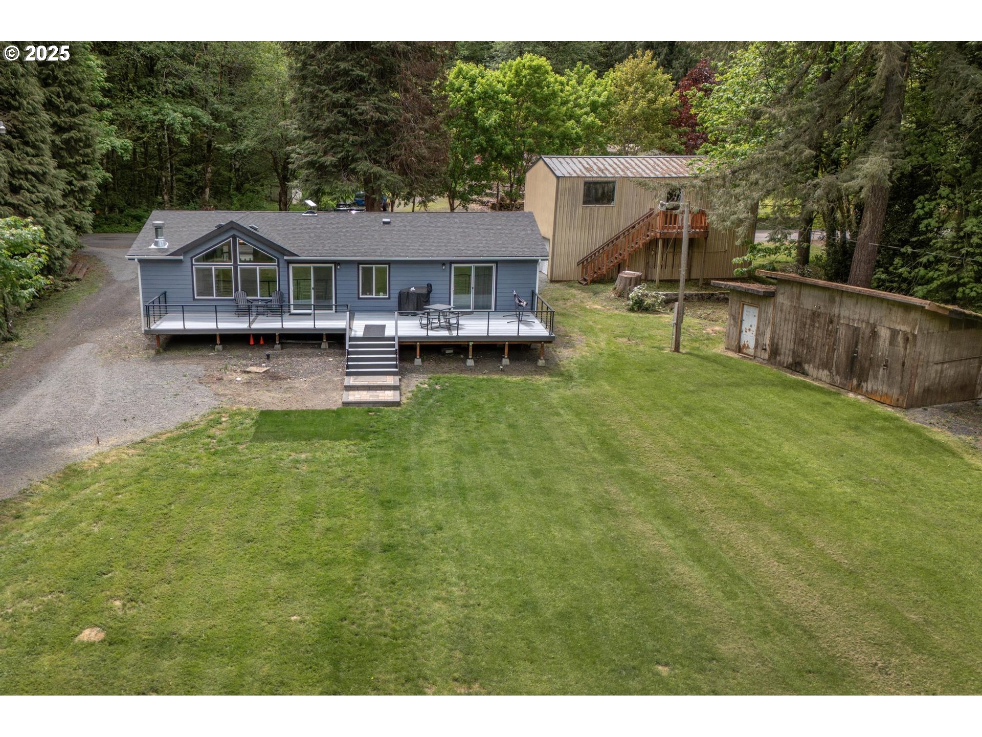 28313 Chapman Road Scappoose, OR 97056 - Photo 5 of 46 Gallery Image 5