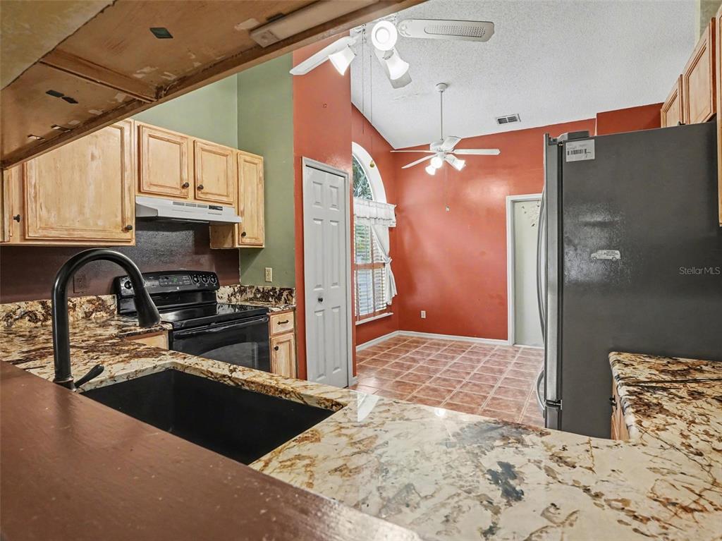 1126 Little Creek Road Orlando, FL 32825 - Photo 11 of 36
