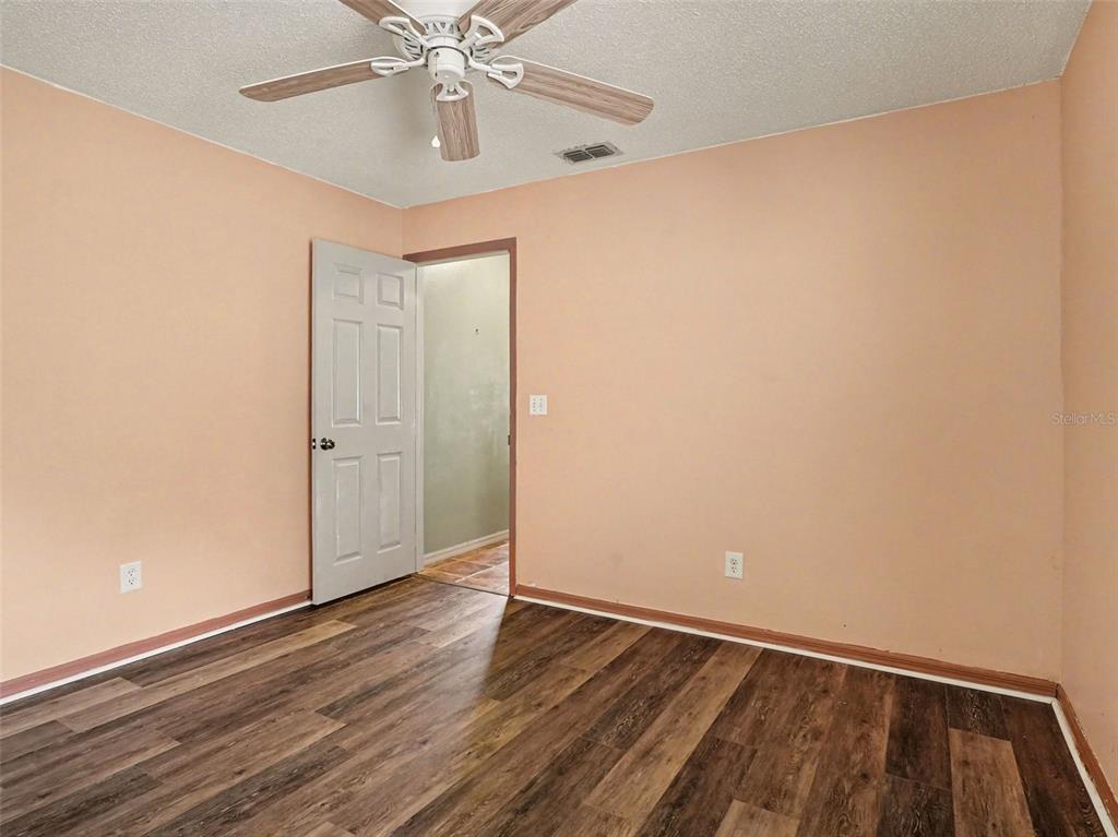 1126 Little Creek Road Orlando, FL 32825 - Photo 16 of 36
