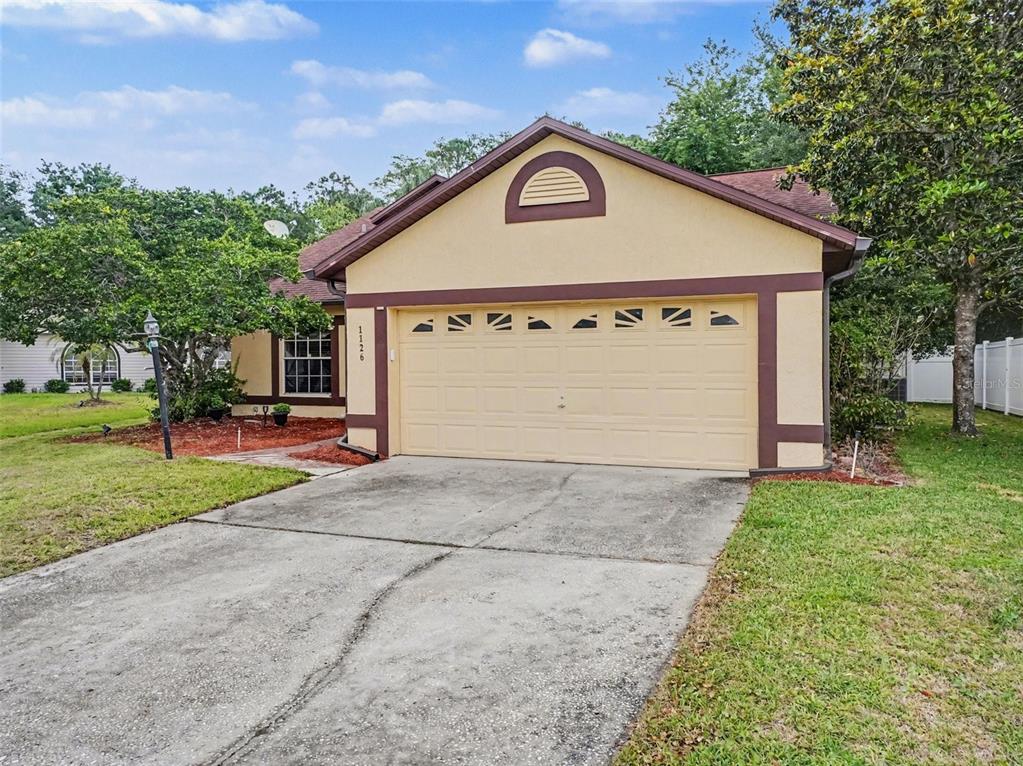 1126 Little Creek Road Orlando, FL 32825 - Photo 2 of 36