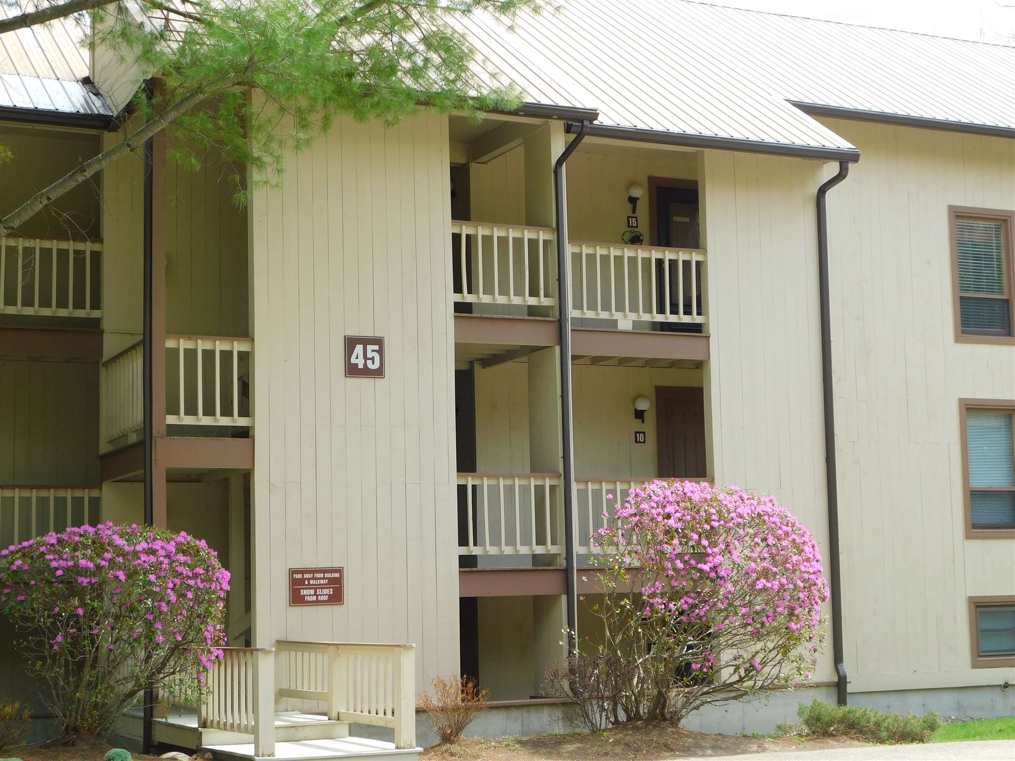 45 West Branch Road, Unit 5 Lincoln, NH 03251 - Photo 1 of 24
