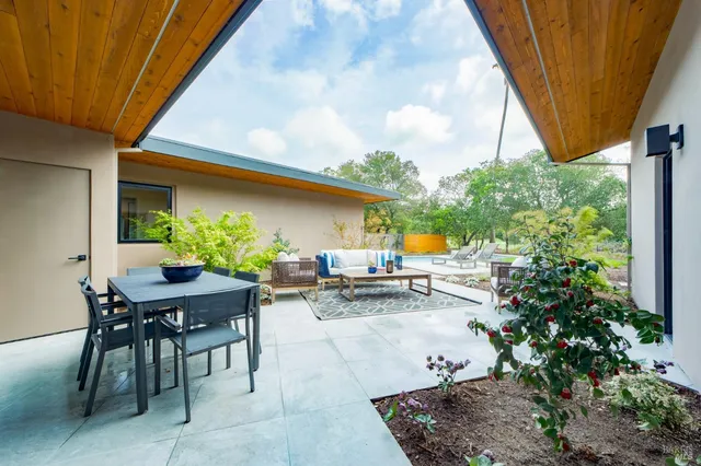 $2,395,000 | 226 1st Street East, Sonoma, CA 95476